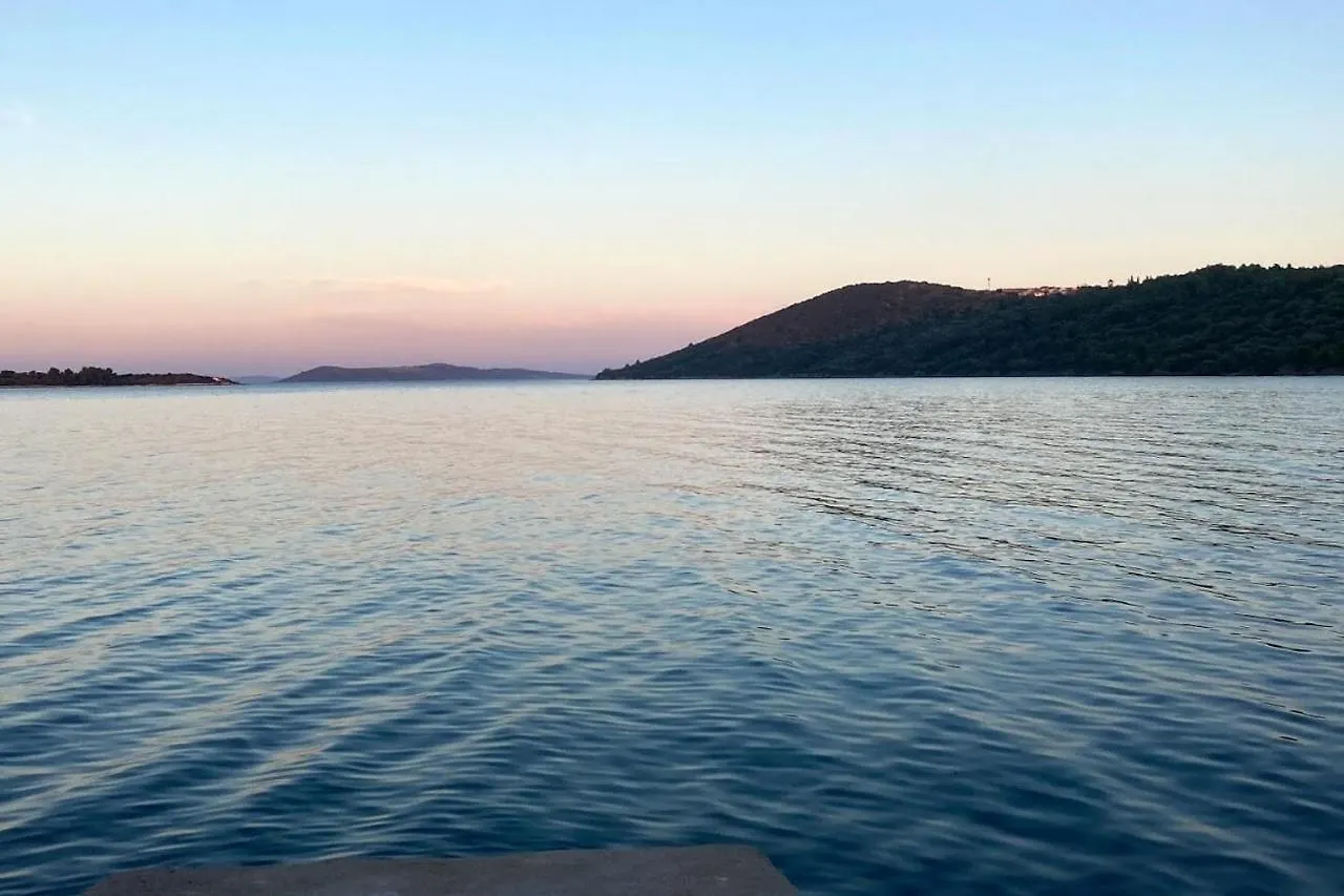 Secluded Fisherman'S Cottage Zman, Dugi Otok - 19000